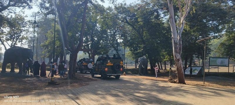 स्वास्थ्य विभाग की टीम ने बेतला नेशनल पार्क और पलामू किला का किया भ्रमण