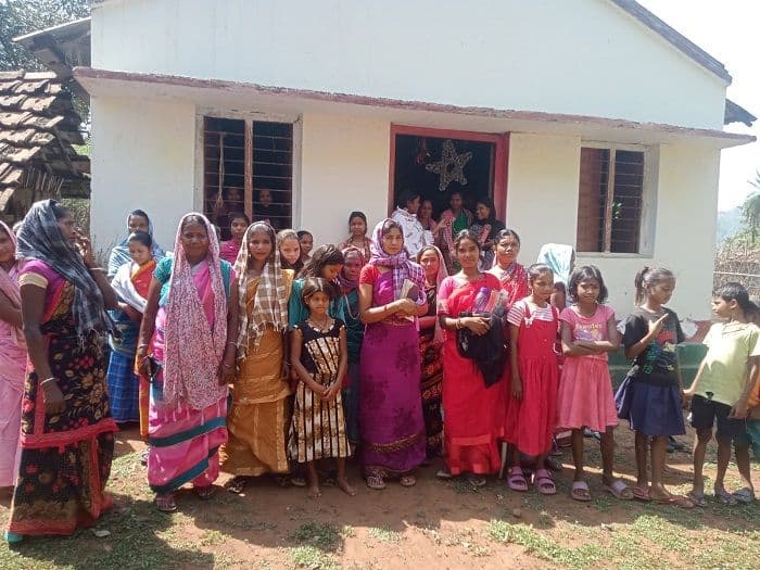 ईस्टर संडे पर मखनी पहाड़ चर्च में विशेष प्रार्थना सभा का आयोजन