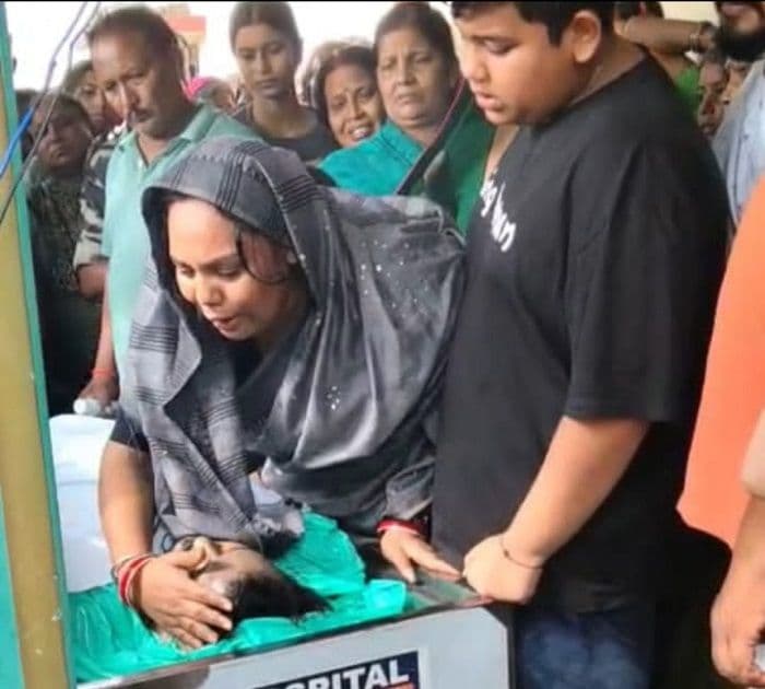 झारखंड के चर्चित अपराधी सुजीत सिन्हा का हुआ अंतिम संस्कार, पुत्र अक्षत ने दी मुखाग्नि