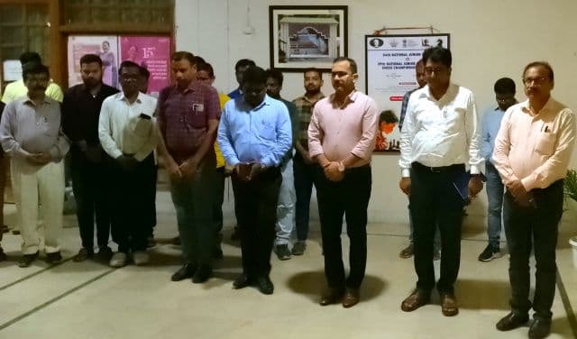 स्व. अभिषेक हाजरा के निधन पर समाहरणालय में शोक सभा आयोजित