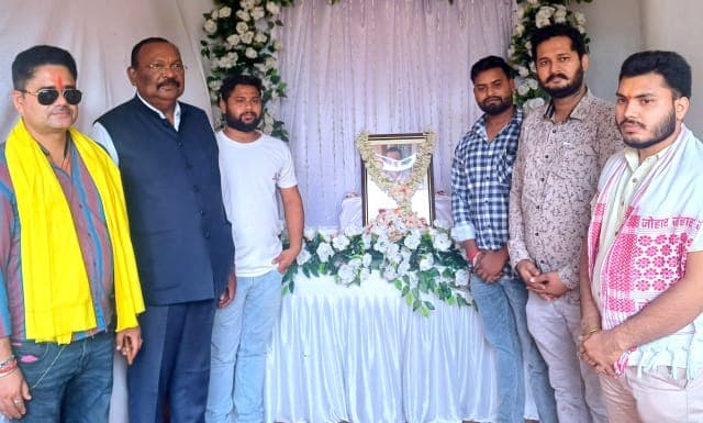 प्रवीण सेवा संस्थान के छठे रक्तदान शिविर में पहुंचे प्रो. कालीपद सोरेन, बोले- रक्तदान से बड़ा कोई मानव सेवा नहीं