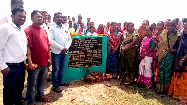 कुकड़ू में प्रस्तावित स्वास्थ्य केंद्र का स्थल बदलने का विरोध, चयनित जमीन पर निर्माण की मांग